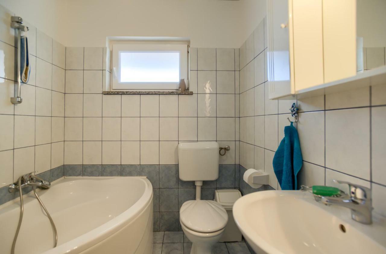 Apartment Monica Liznjan Ngoại thất bức ảnh