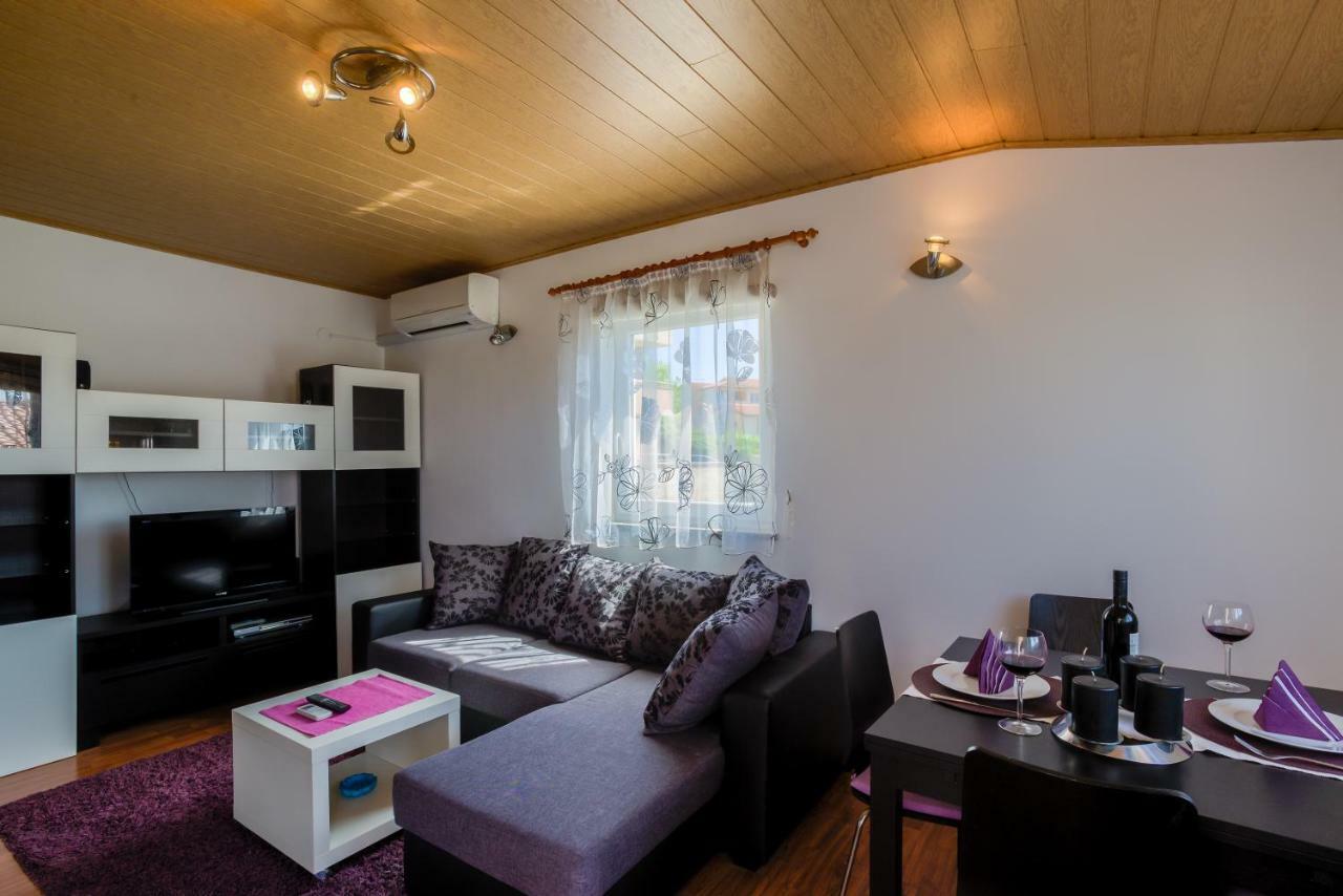 Apartment Monica Liznjan Ngoại thất bức ảnh