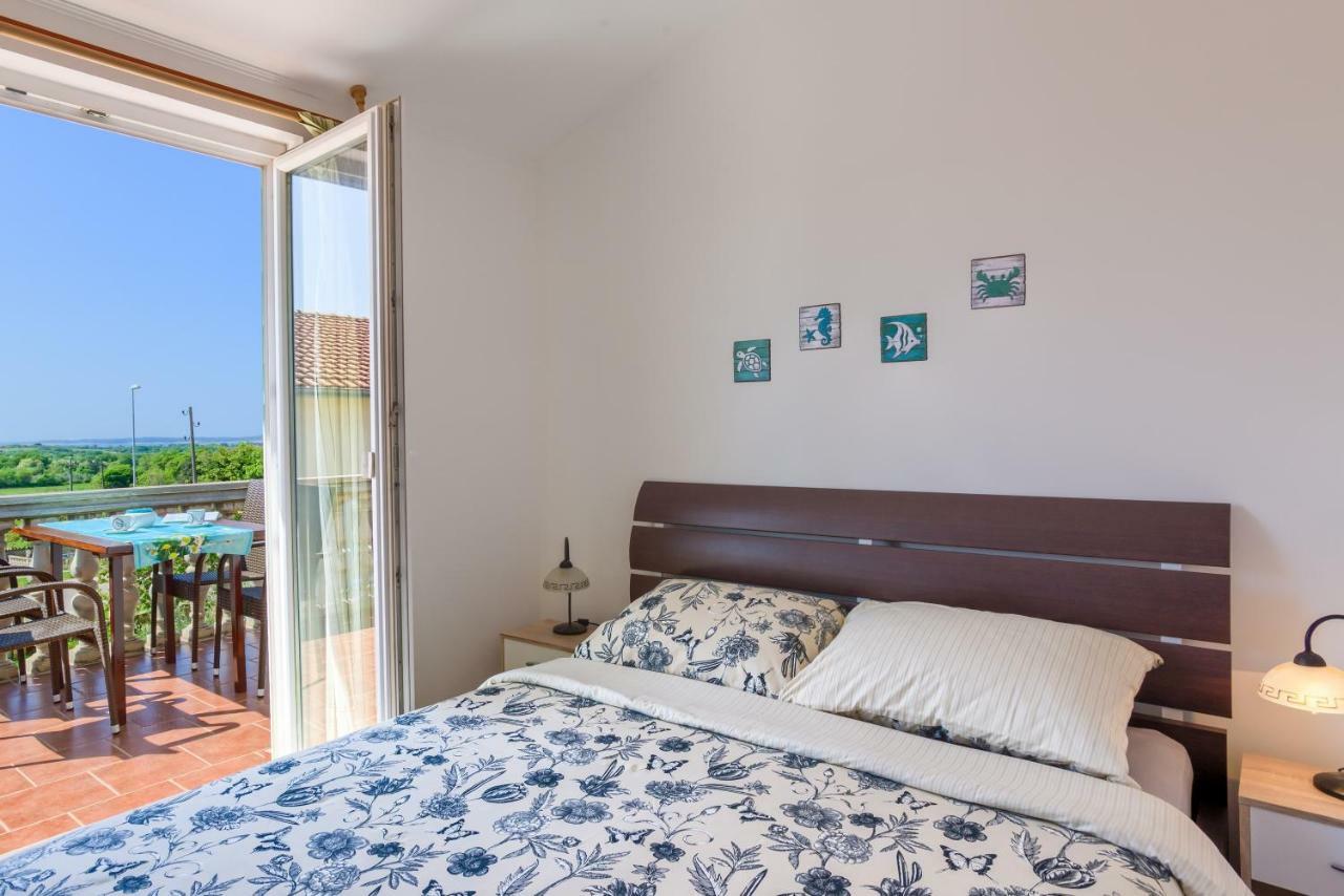 Apartment Monica Liznjan Ngoại thất bức ảnh